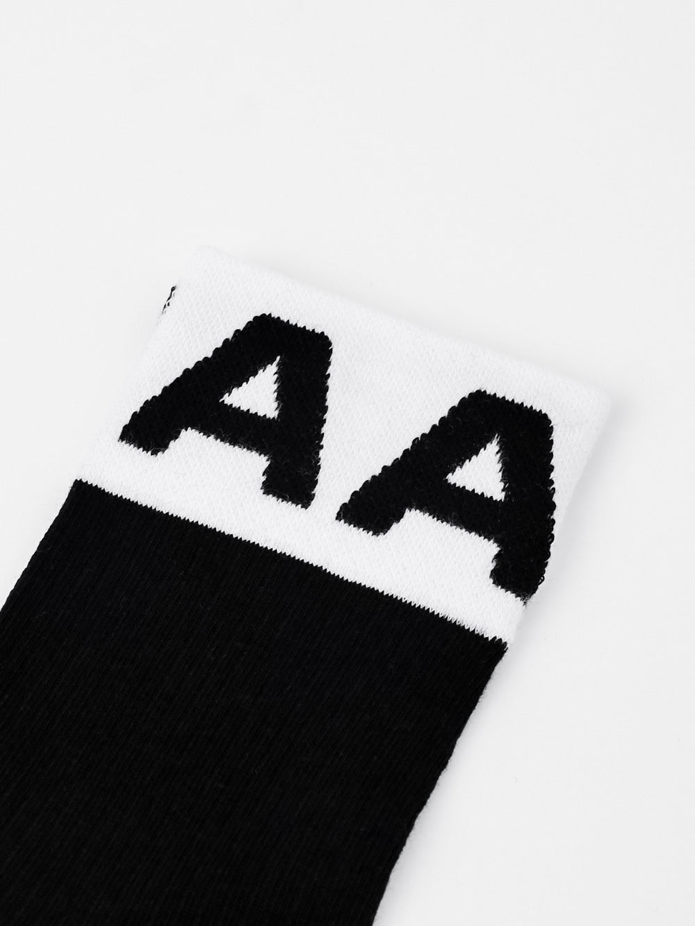 UTAA Essentialボールドロゴソックス ブラック : Men's