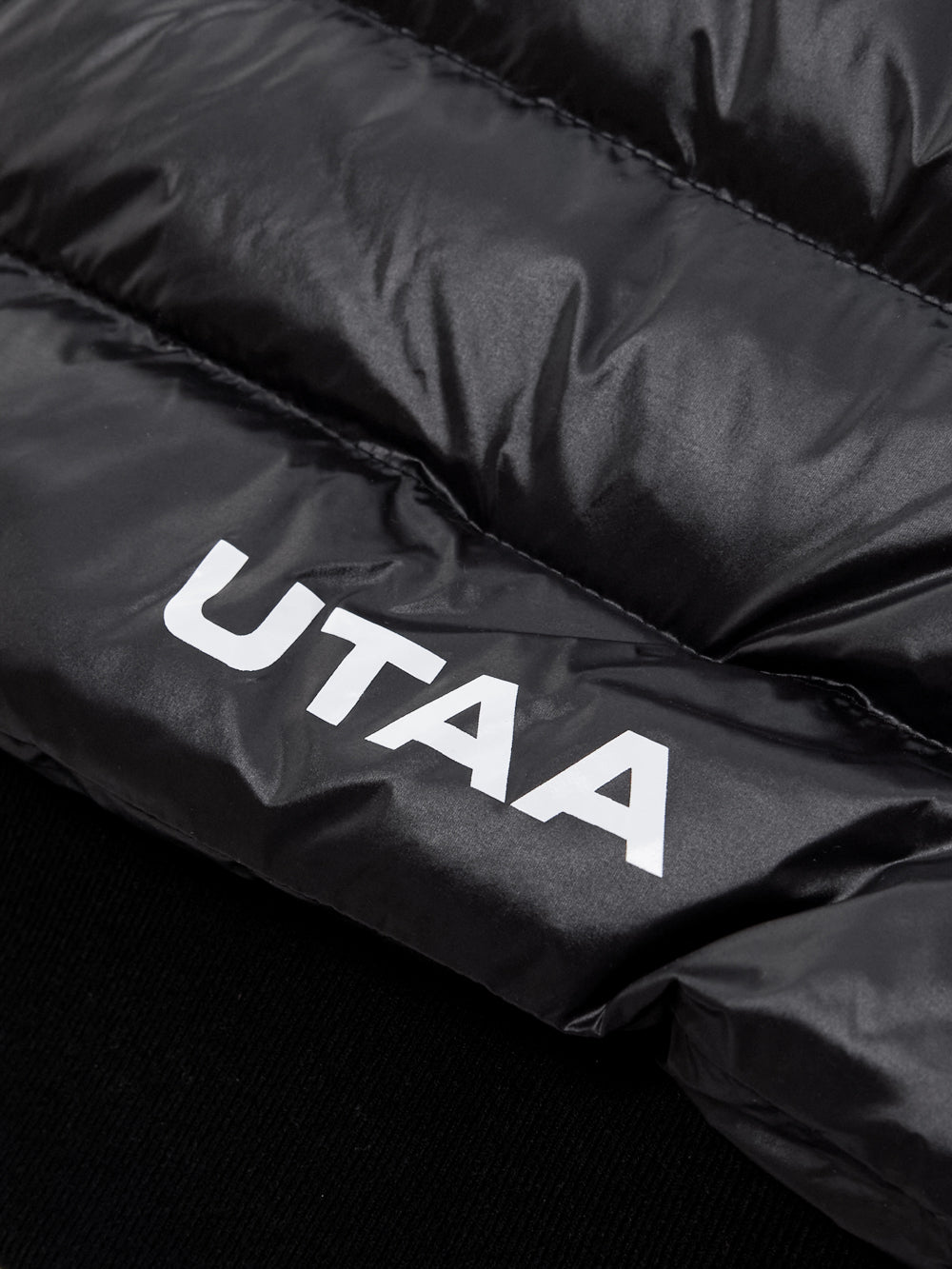 UTAA モノタイポニットスリーブダウンジャンパー (女性用) ブラック