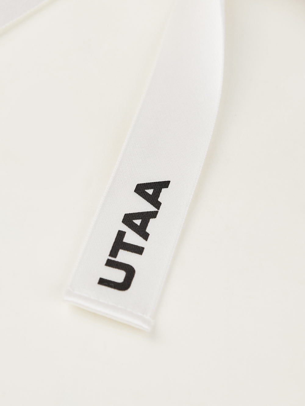 UTAA パンサーStadiumニットファーバイザー アイボリー : Women's