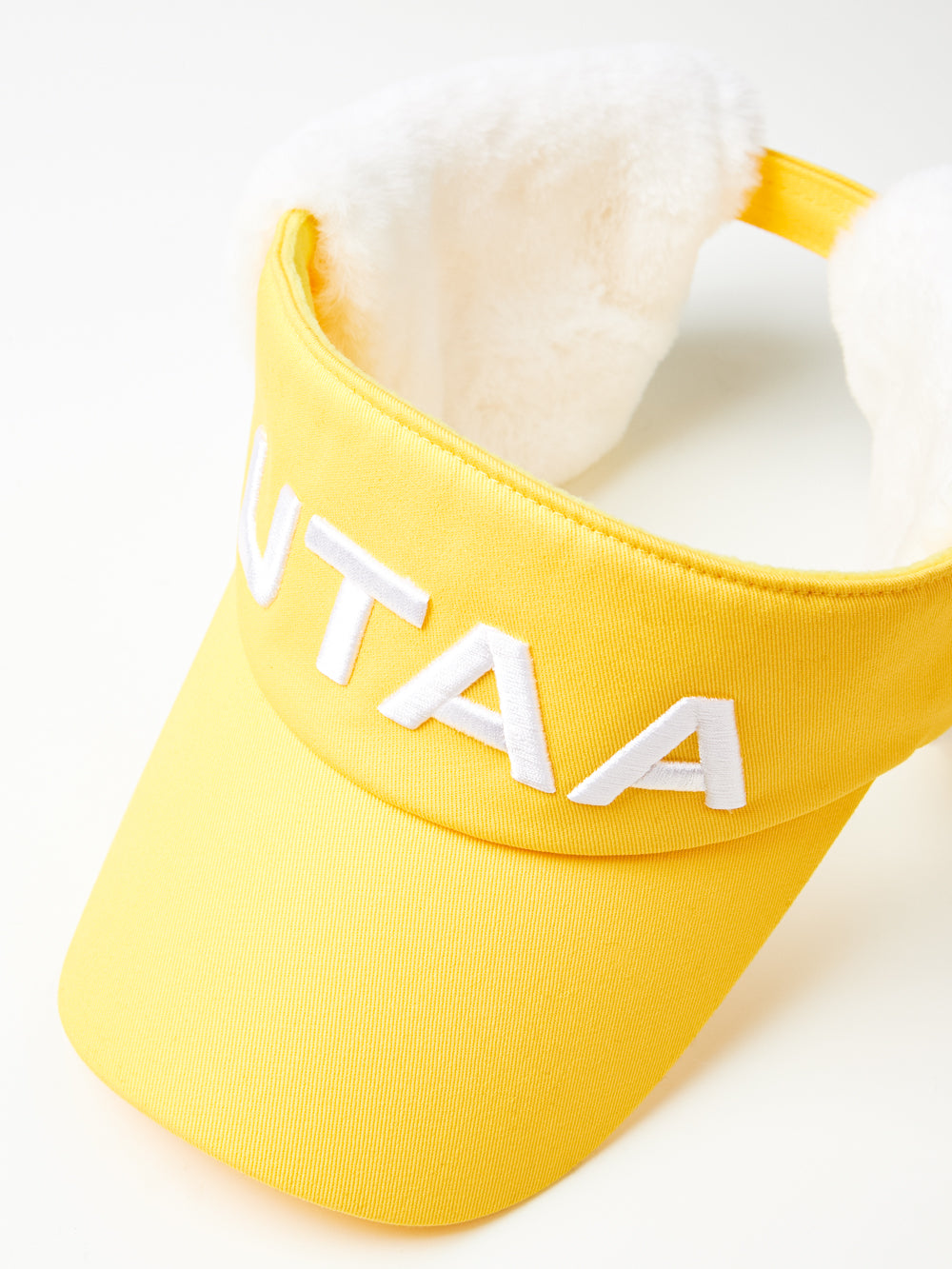 UTAA ウィンターボールドロゴファーバイザー イエロー : Women's