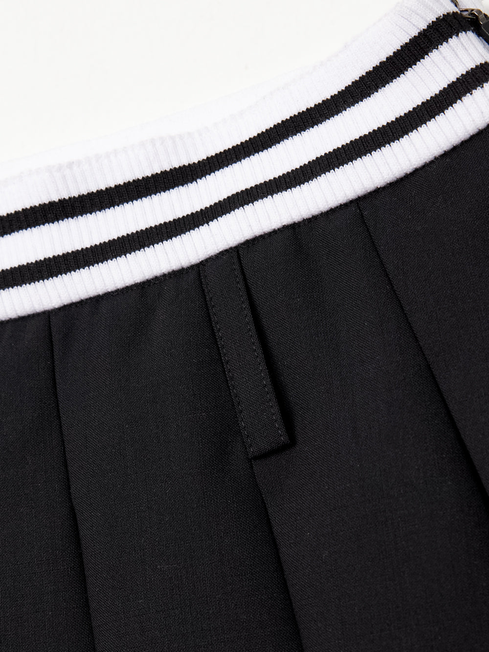 UTAA Stanfordクラシックシンボルプリーツスカート ブラック : Women's