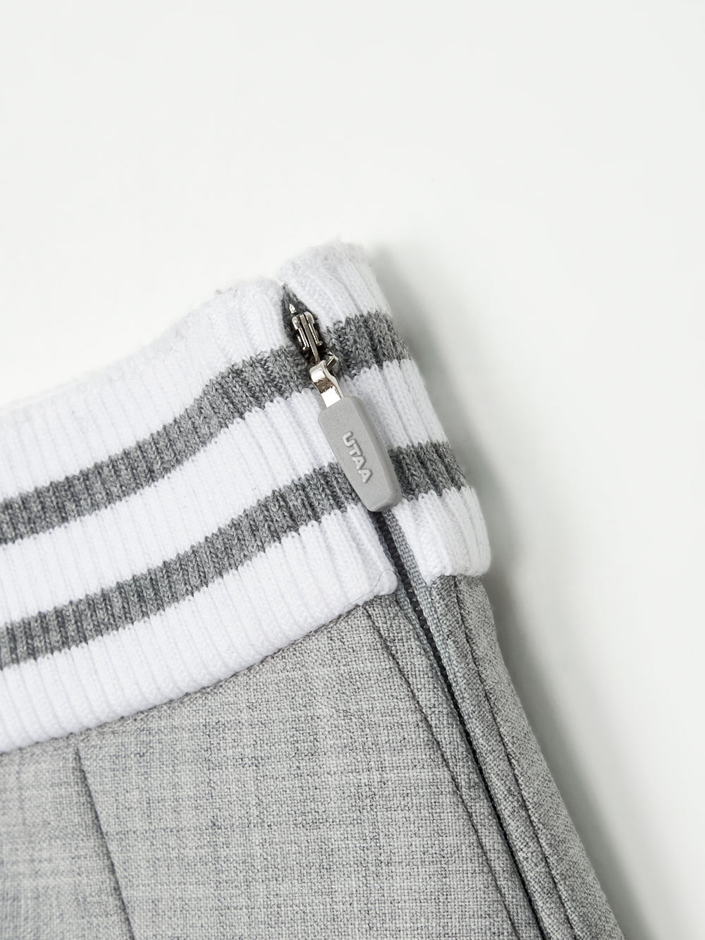 UTAA Stanfordクラシックシンボルプリーツスカート メランジグレー : Women's