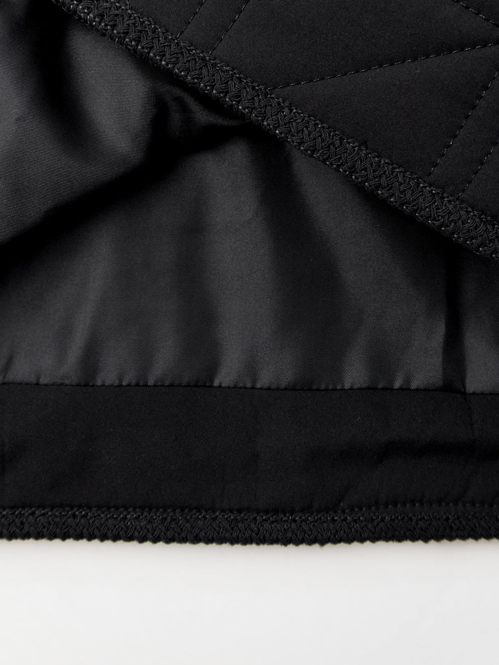 UTAA キルティングStitchパディングH-Lineスカート ブラック : Women's