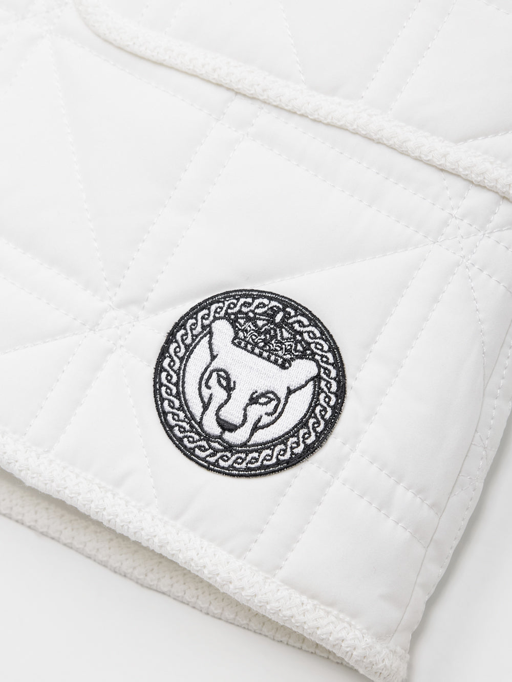 UTAA キルティングStitchパディングH-Lineスカート ホワイト : Women's