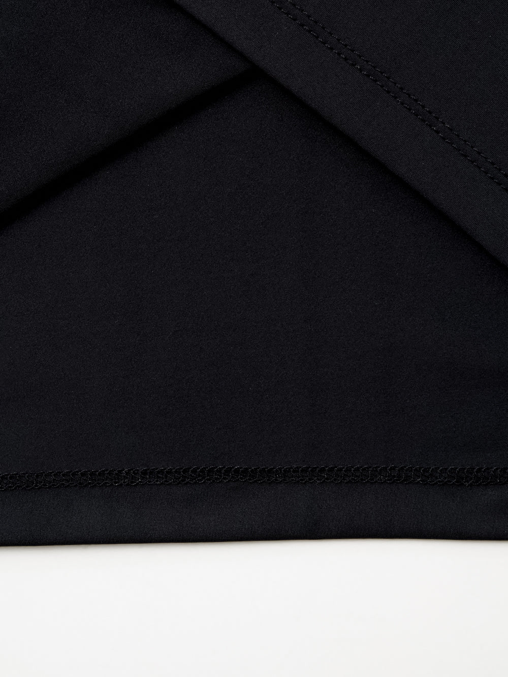 ユタ アークシンボル タートルネック スリーブ