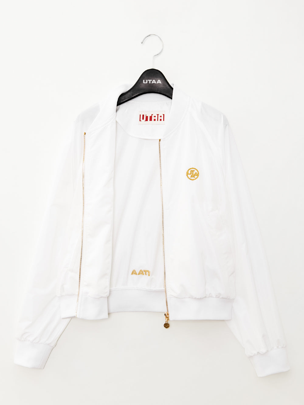UTAA ゴールデンMarkアイコニックウィンドブレーカージャンパー ホワイト : Men's