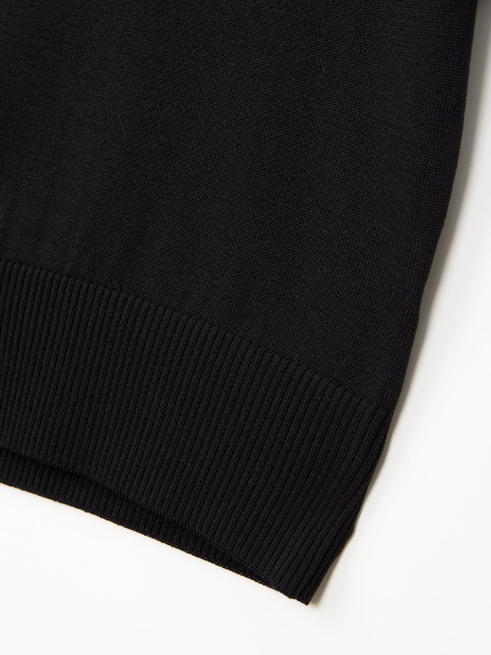 サハラボールドロゴクラシックニット:女性用