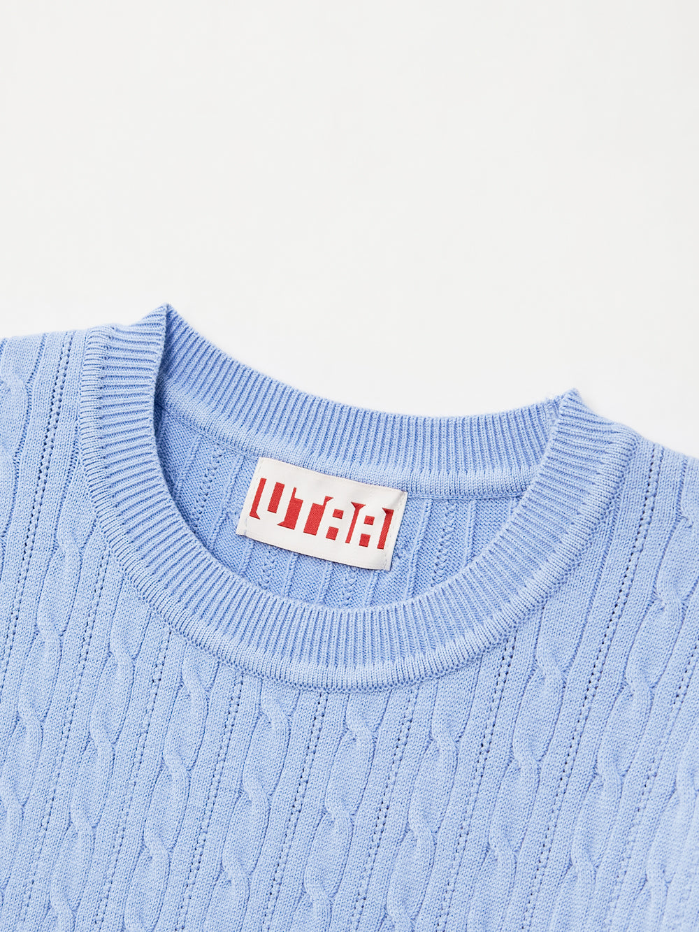 UTAA Fogゴールドシンボルケーブルニット スカイブルー : Women's