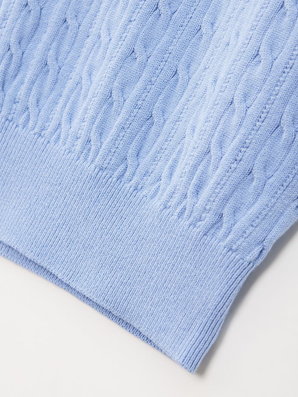 UTAA Fogゴールドシンボルケーブルニット スカイブルー : Women's