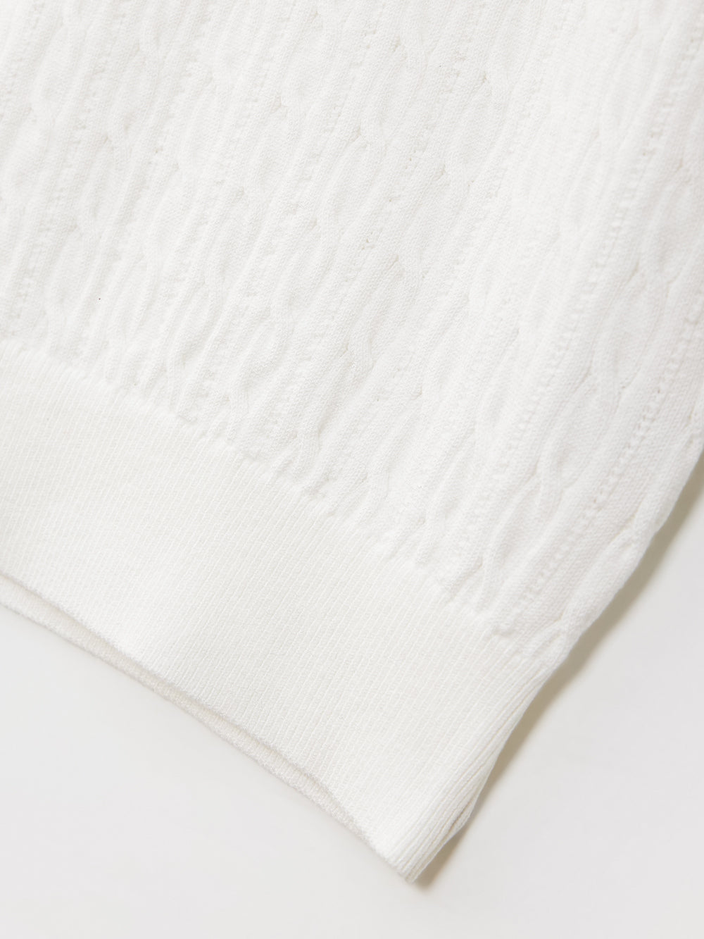 UTAA Fogゴールドシンボルケーブルニット ホワイト : Women's