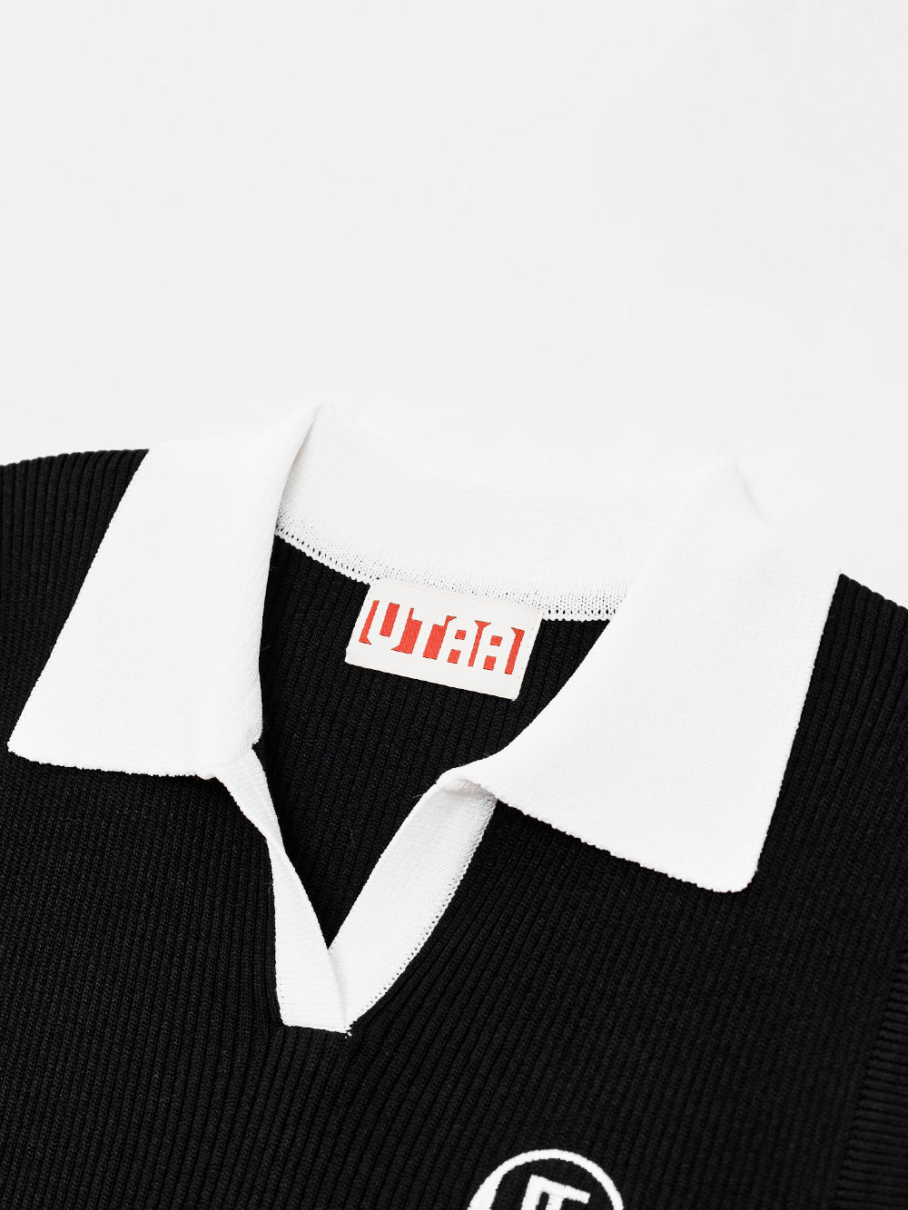 ユタ カレント リブ オープンネック ノースリーブ ニット