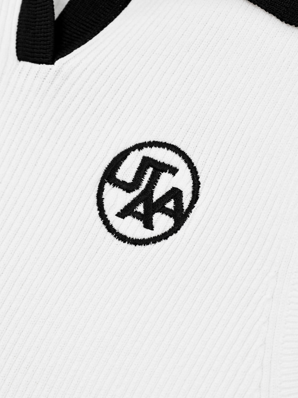 ユタ カレント リブ オープンネック ノースリーブ ニット