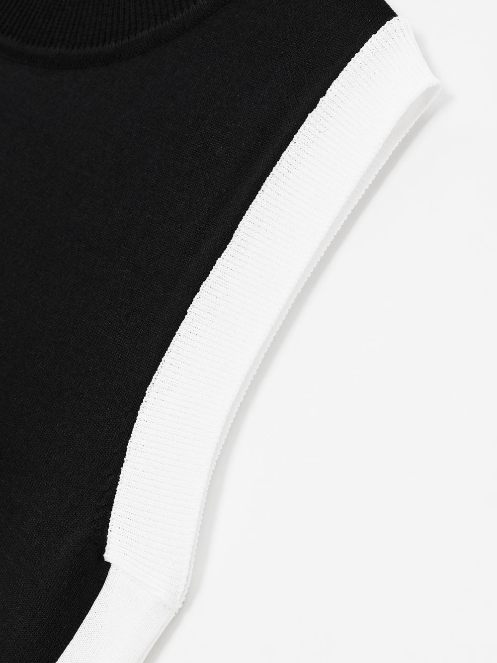 ユタ チャンピオン ノースリーブ ニット