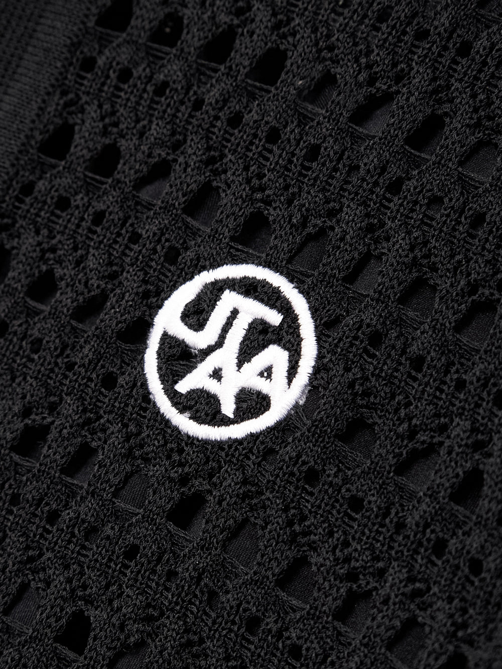UTAA パンチングScasiBindCollarニット ブラック : Women's