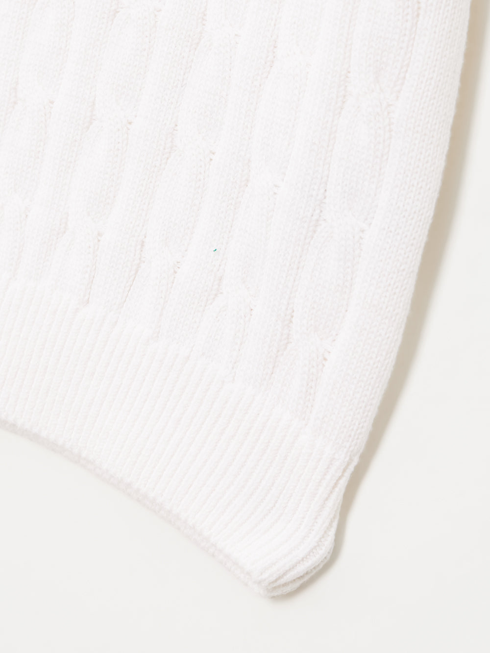 UTAA プルームボタンCollarケーブルニット : Women's
