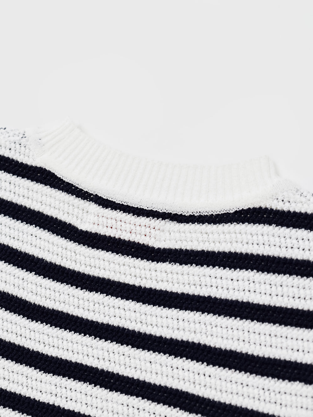 ユタ かぎ針編みスケール シルバーリー ノースリーブ ニット