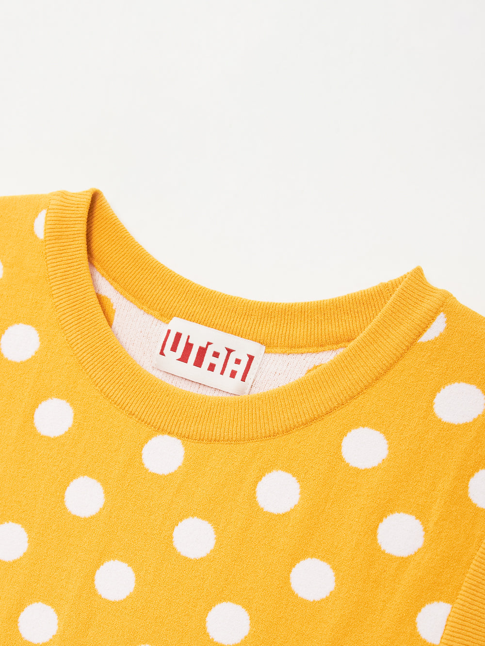UTAA ドルチェクラシックドットスリーブレスニット イエロー : Women's