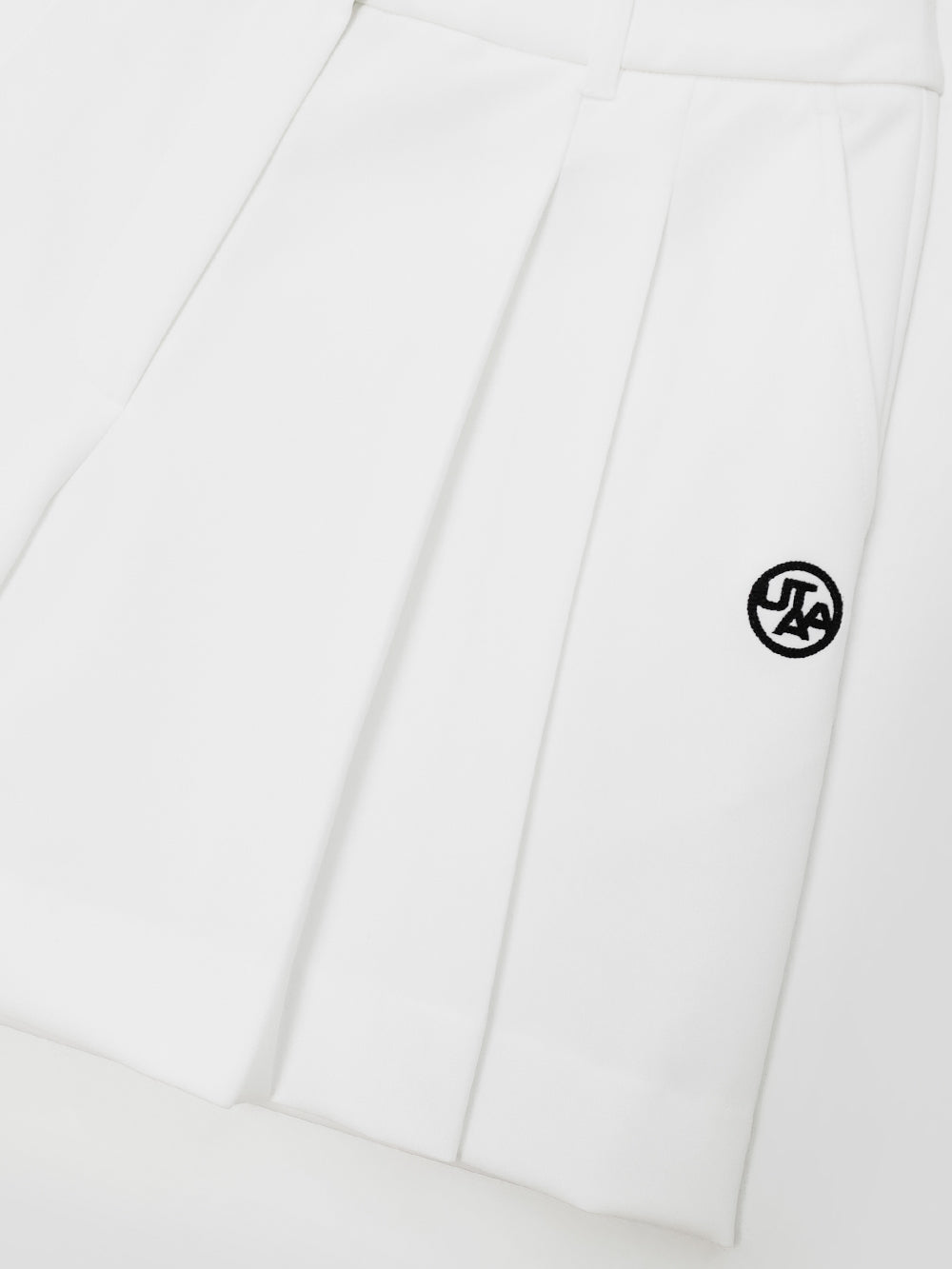 UTAA Tokenクラシックハーフプリーツスカートパンツ : Women's