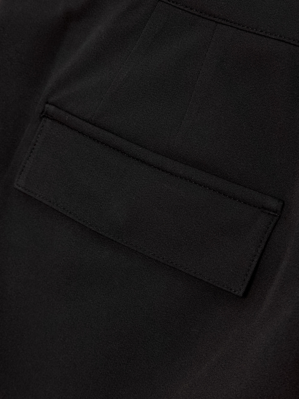 UTAA スローガンOutPocketSlitショートパンツ : Women's