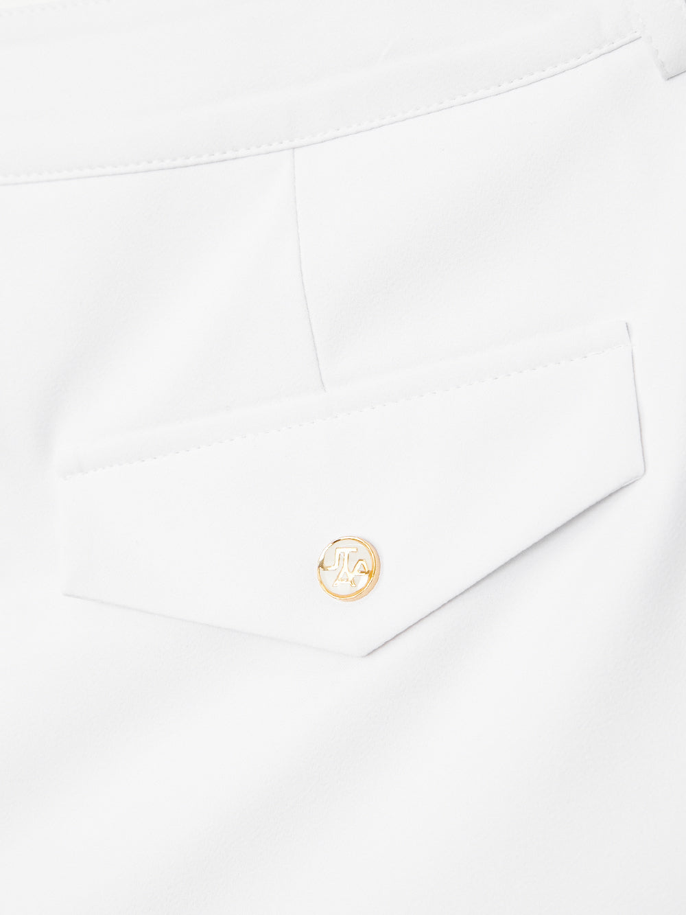 UTAA クラウンパンサーKingdomショートパンツ ホワイト : Women's