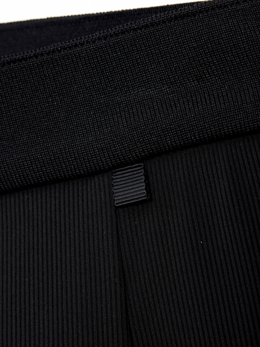 UTAA RibbleレースSheerフレアスカート ブラック : Women's