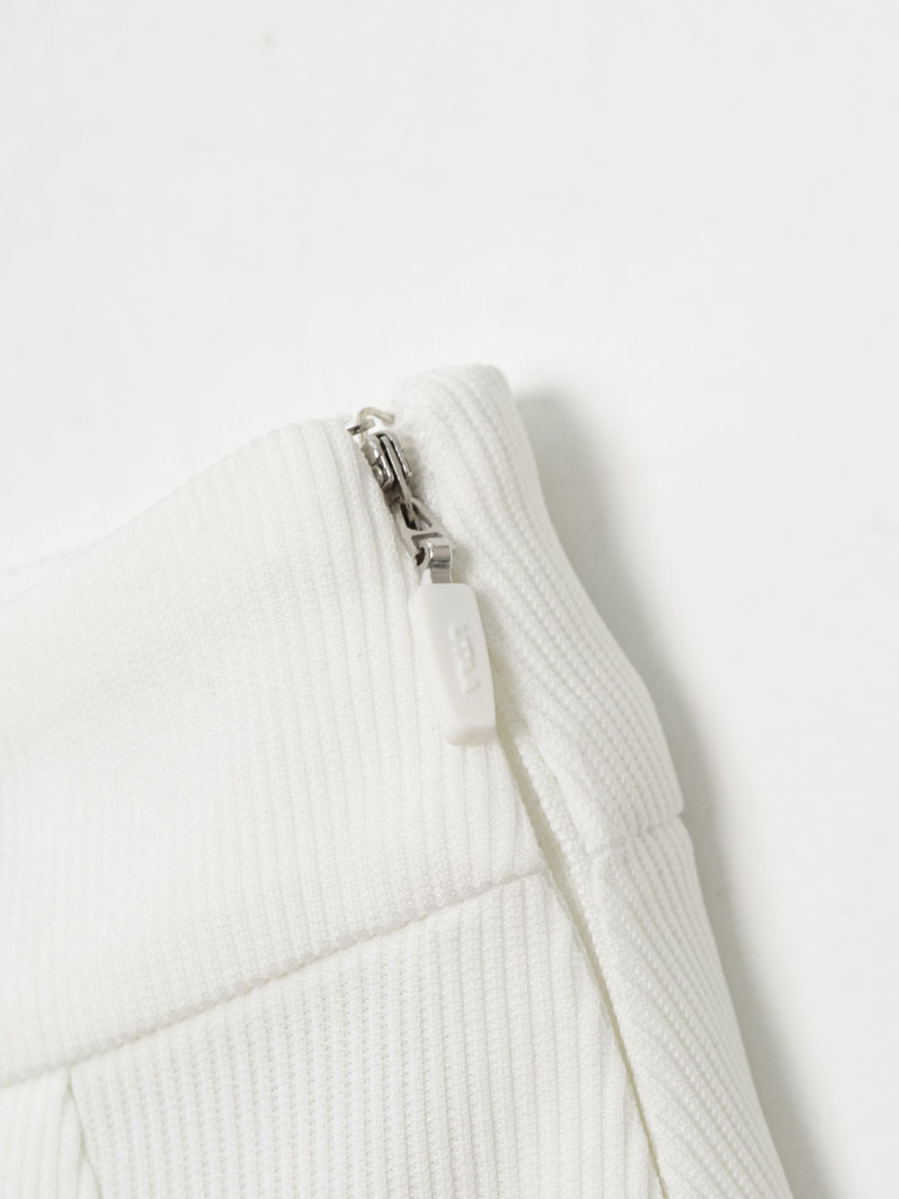 ユタ セーラーレーストリミングプリーツスカート