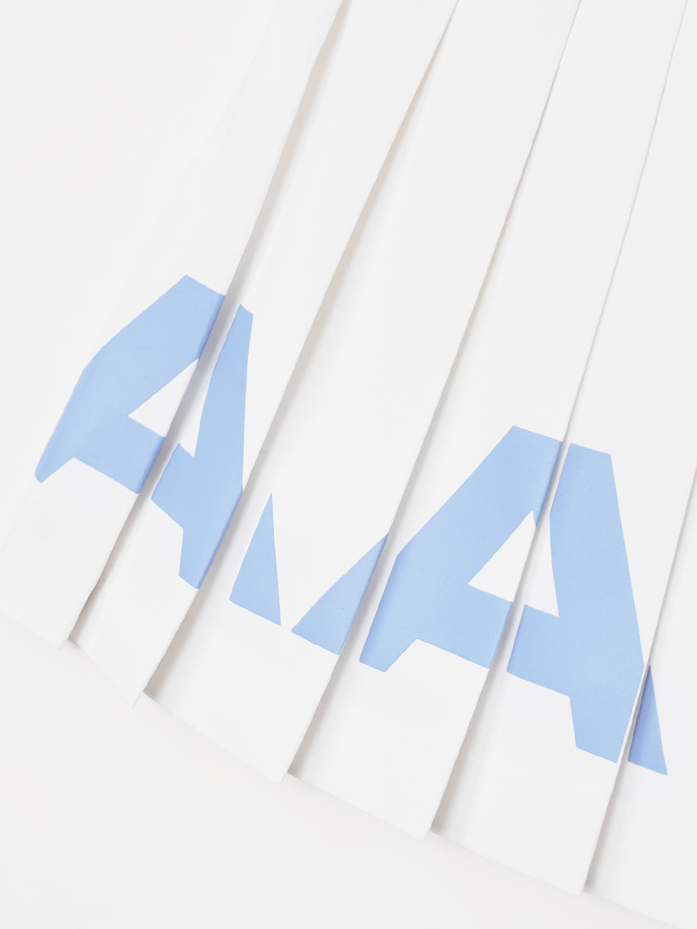 ユタ チェリッシュボールドロゴプリーツスカート