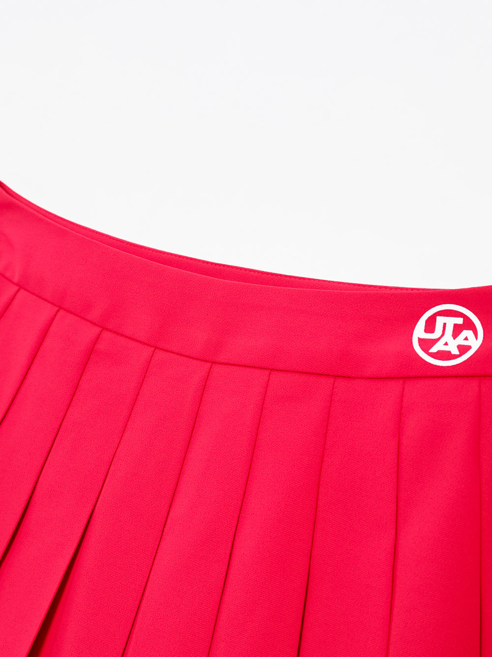 ユタ チェリッシュボールドロゴプリーツスカート