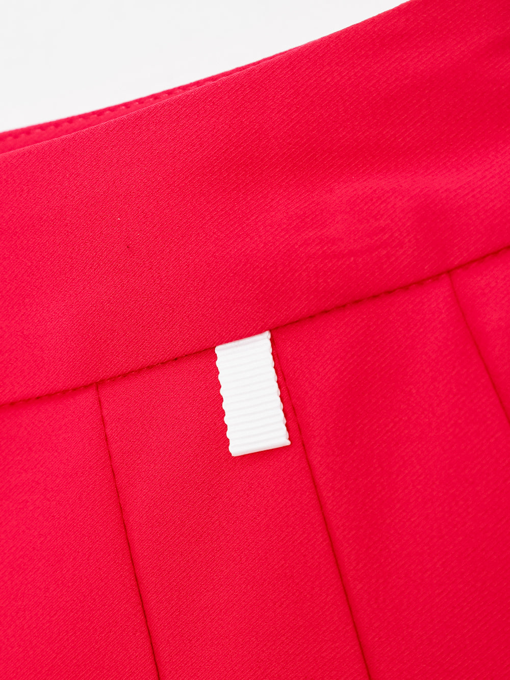 ユタ チェリッシュボールドロゴプリーツスカート