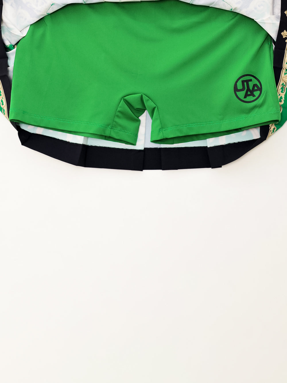 ユタ ゴールデンバロックショートプリーツスカート