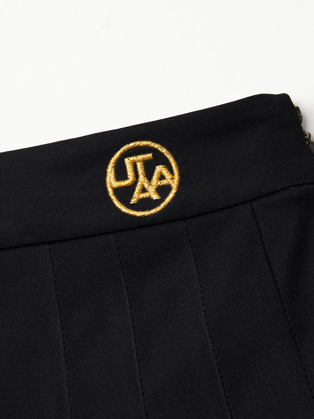 ユタ エンパイアゴールデンエッジプリーツスカート