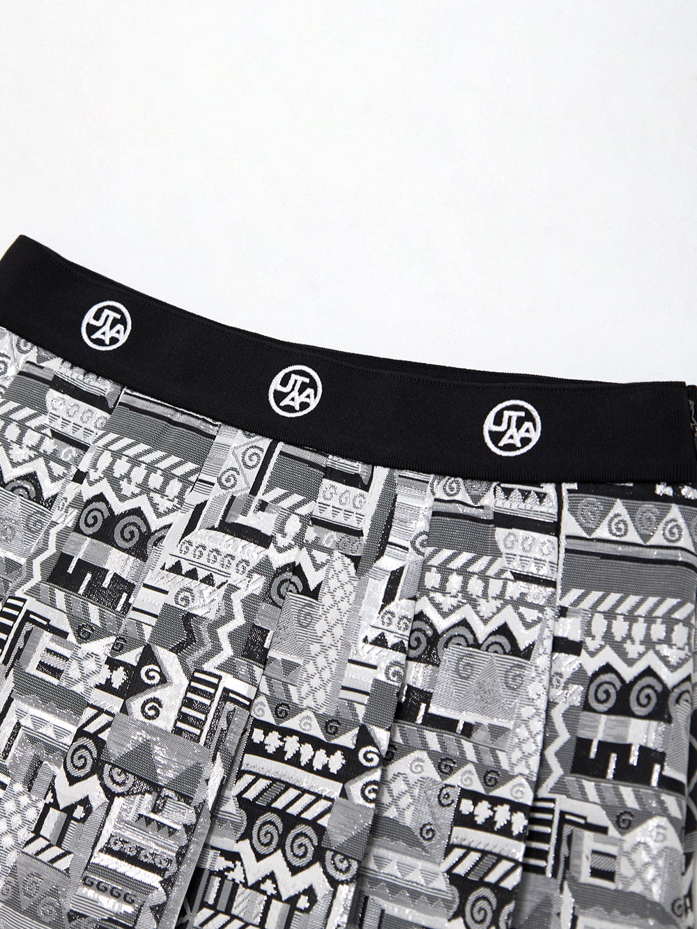 ユタ ブラックフロストシルベリシープリーツスカート