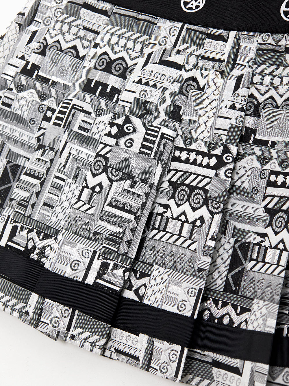 ユタ ブラックフロストシルベリシープリーツスカート