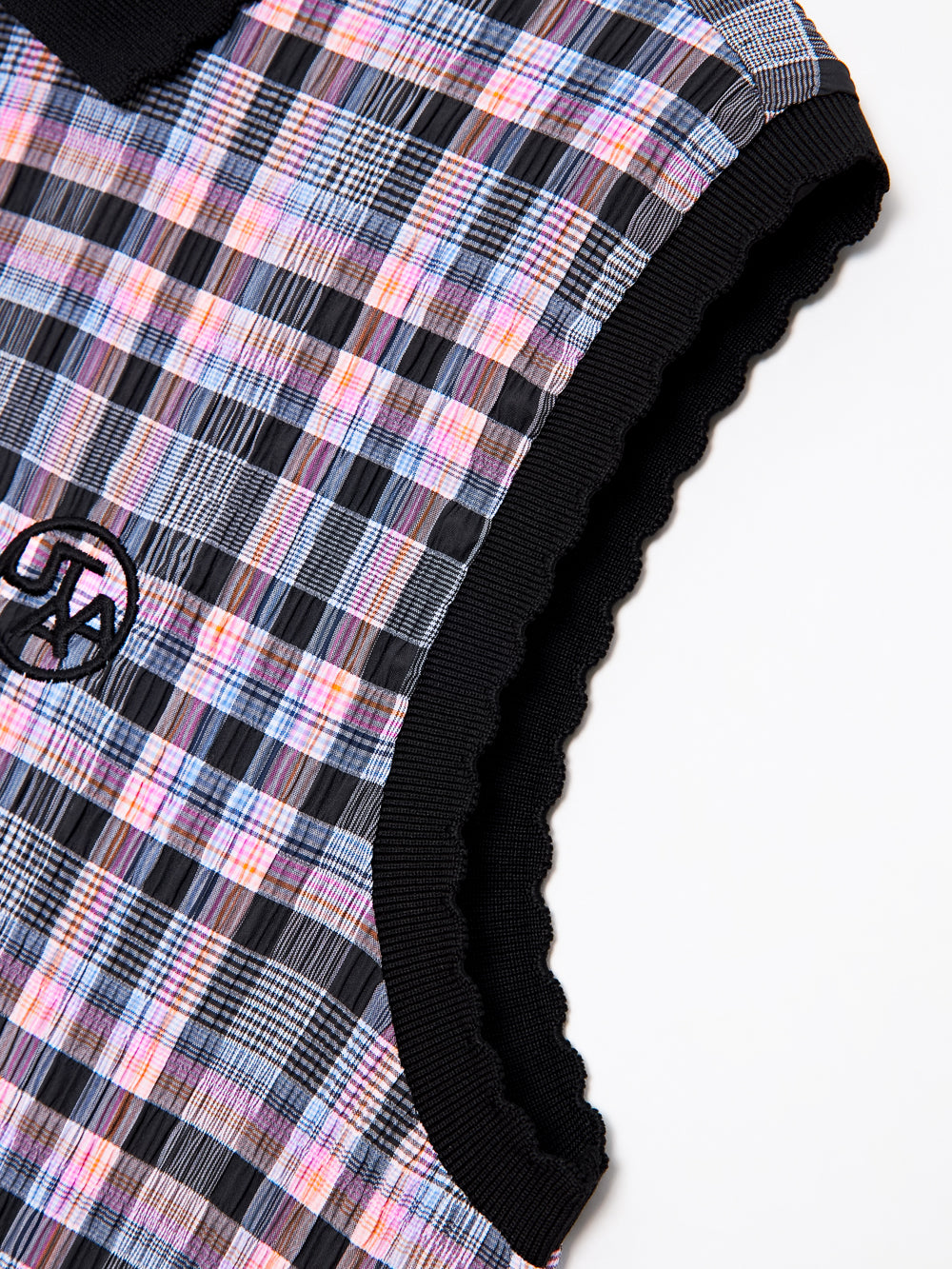 UTAA BlancチェックSheerPKスリーブレス : Women's