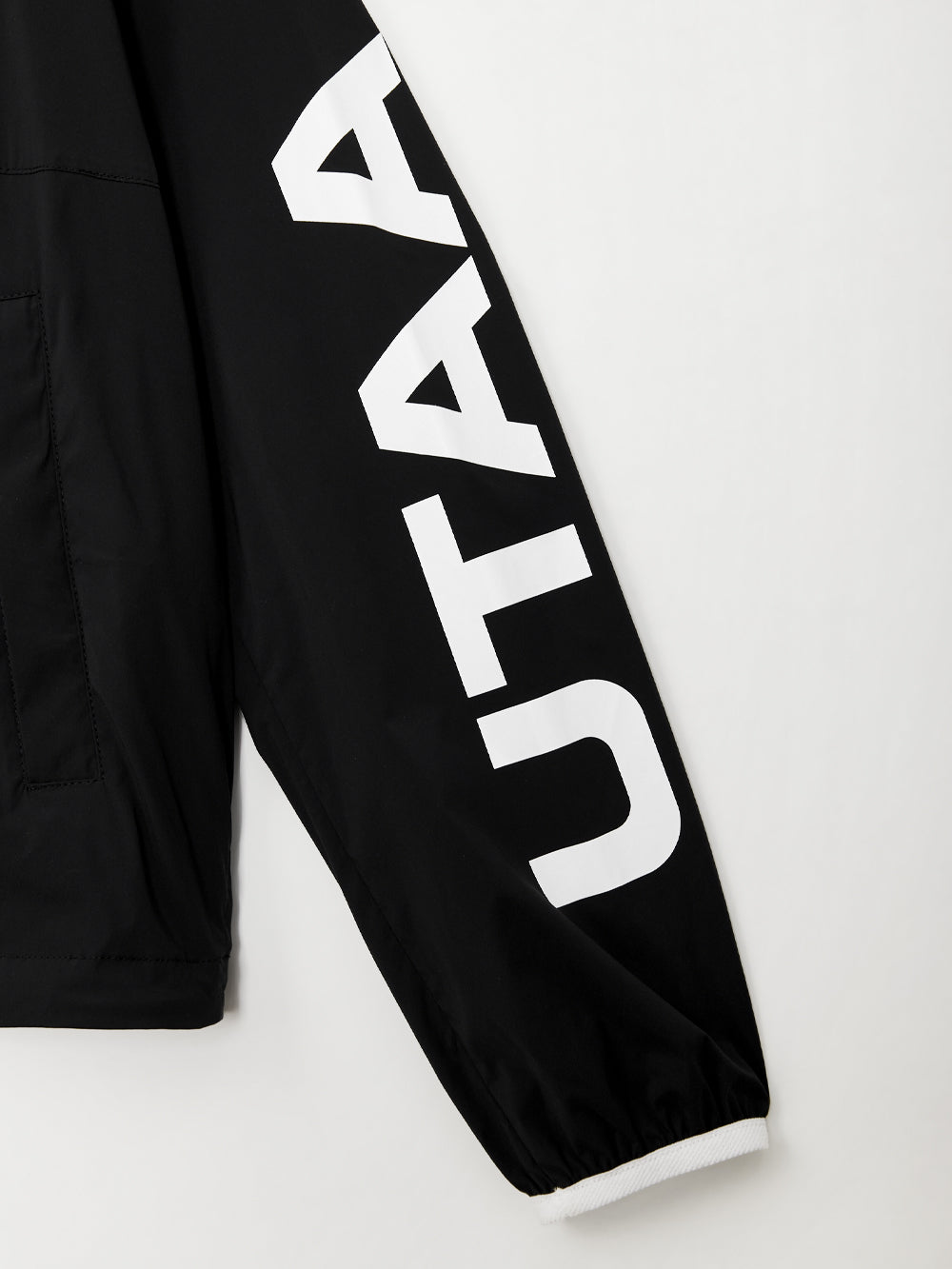 UTAA スローガンモノラインウィンドブレーカージャンパー : Women's
