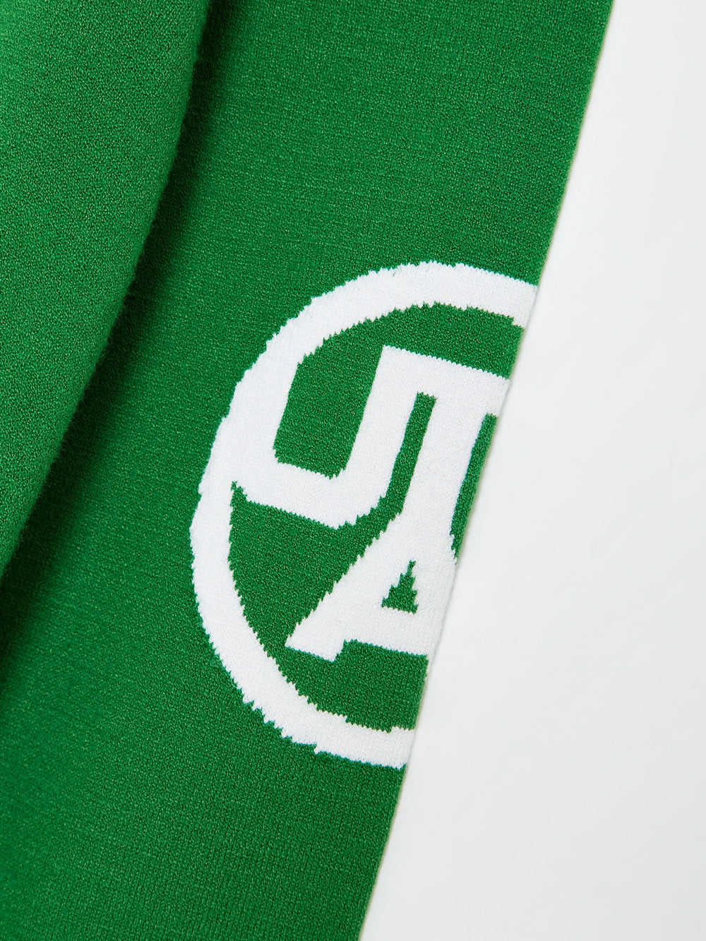 ロゴエンボス ネオンカラー ニットプルオーバー