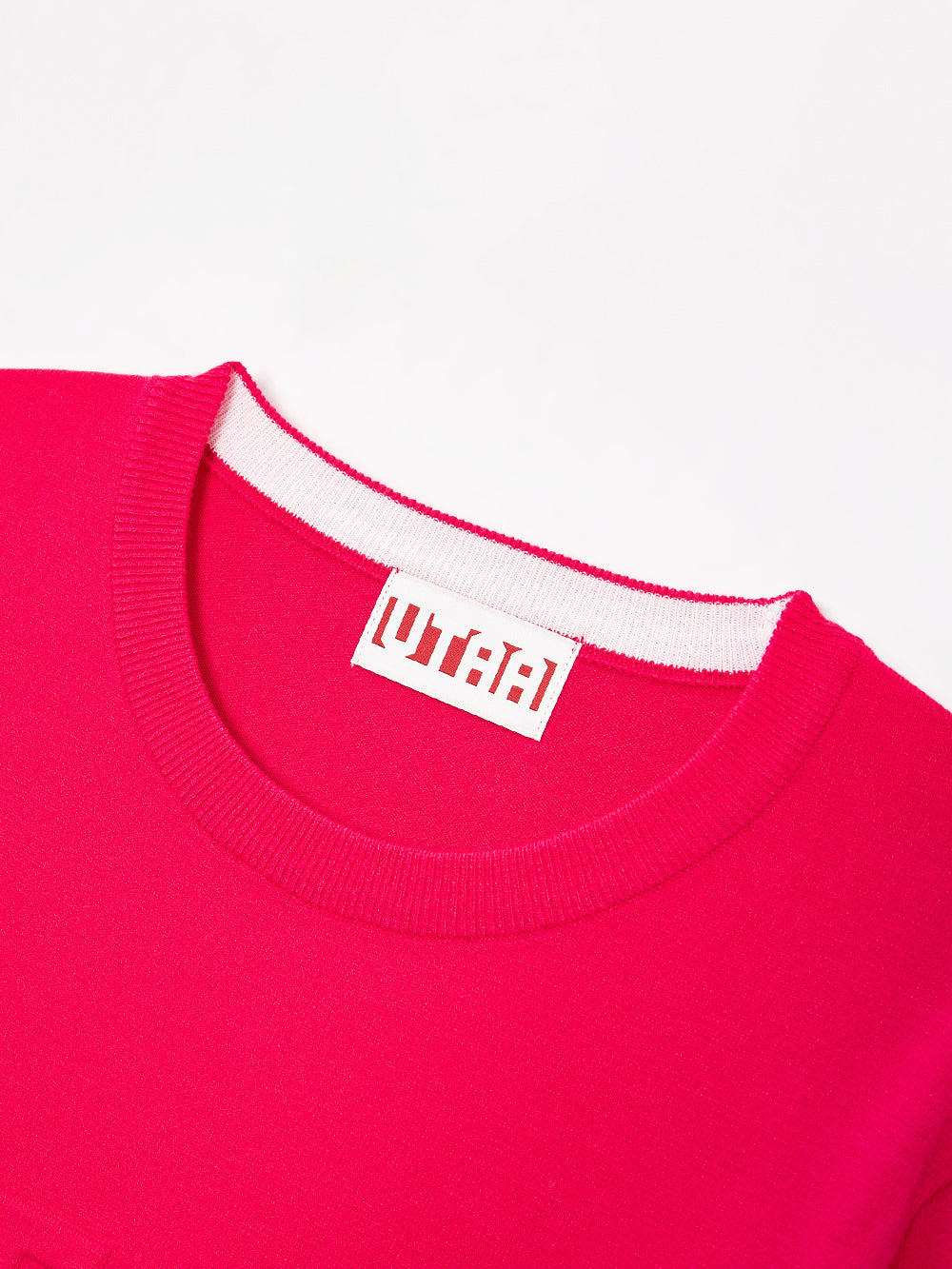 ロゴエンボス ネオンカラー ニットプルオーバー