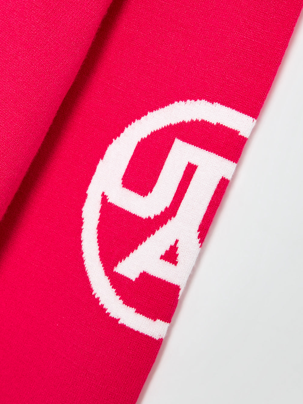 ロゴエンボス ネオンカラー ニットプルオーバー