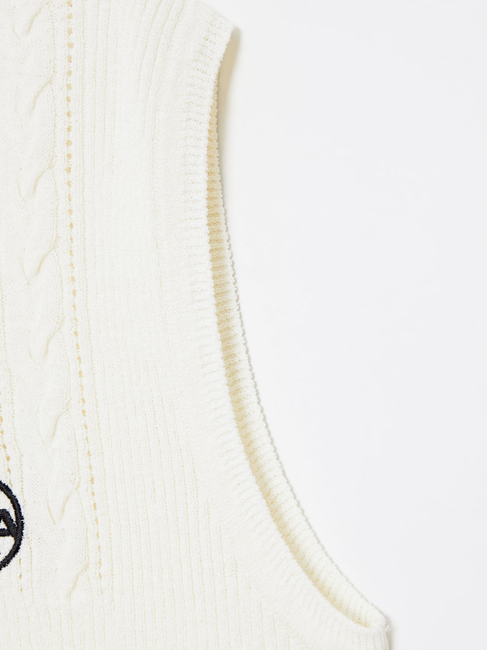 UTAA ラッフルレイヤーパンチングラインスリーブレスニット : Women's IV 6