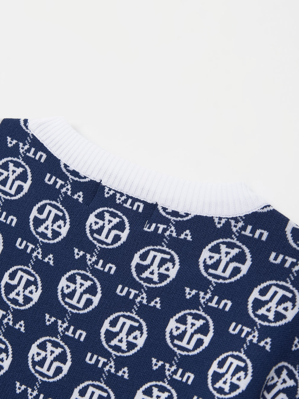 UTAA Linkチェーンシンボルカラーニットプルオーバー : Women's