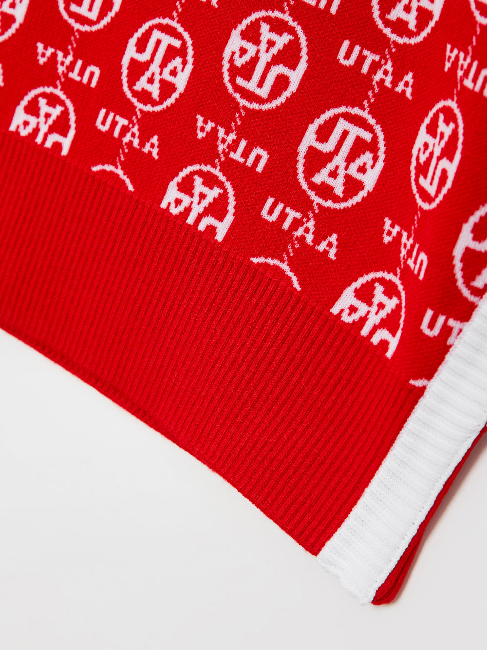 UTAA Linkチェーンシンボルカラーニットプルオーバー : Women's