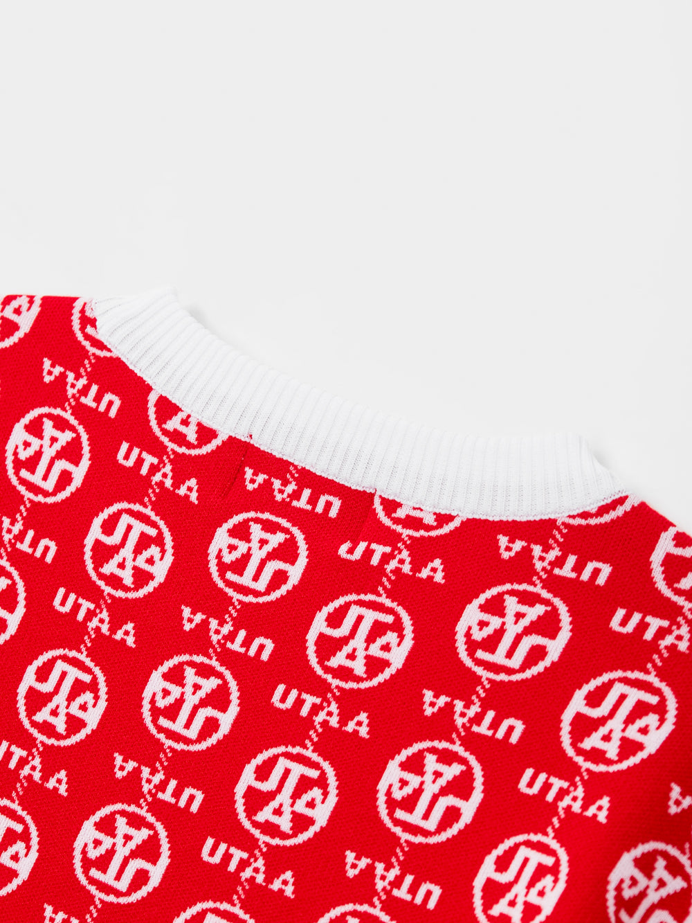 UTAA Linkチェーンシンボルカラーニットプルオーバー : Women's