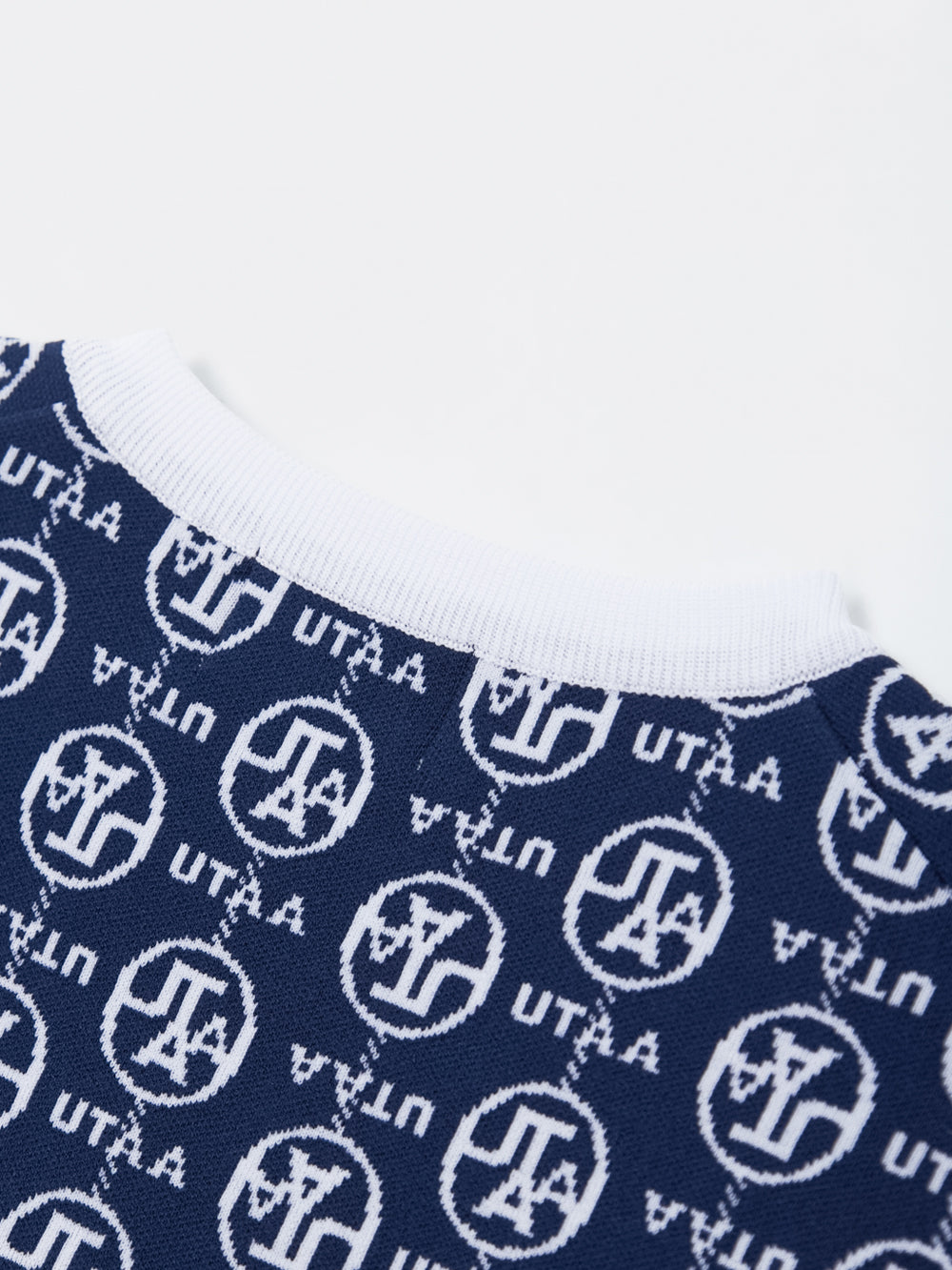 UTAA リンクチェーンシンボルカラーニットベスト ネイビー : Women's