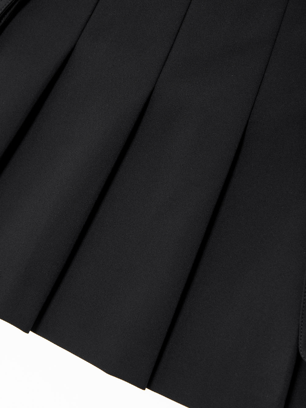 UTAA ゴールデンスタッドOutPocketプリーツスカート ブラック : Women's