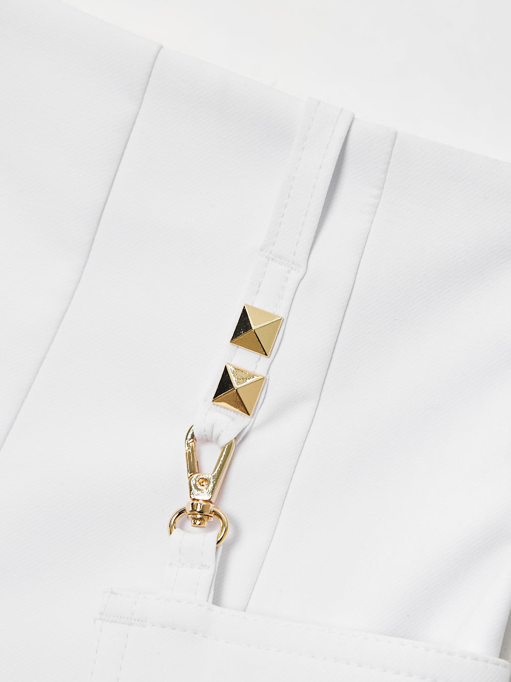 UTAA ゴールデンスタッドOutPocketプリーツスカート ホワイト : Women's