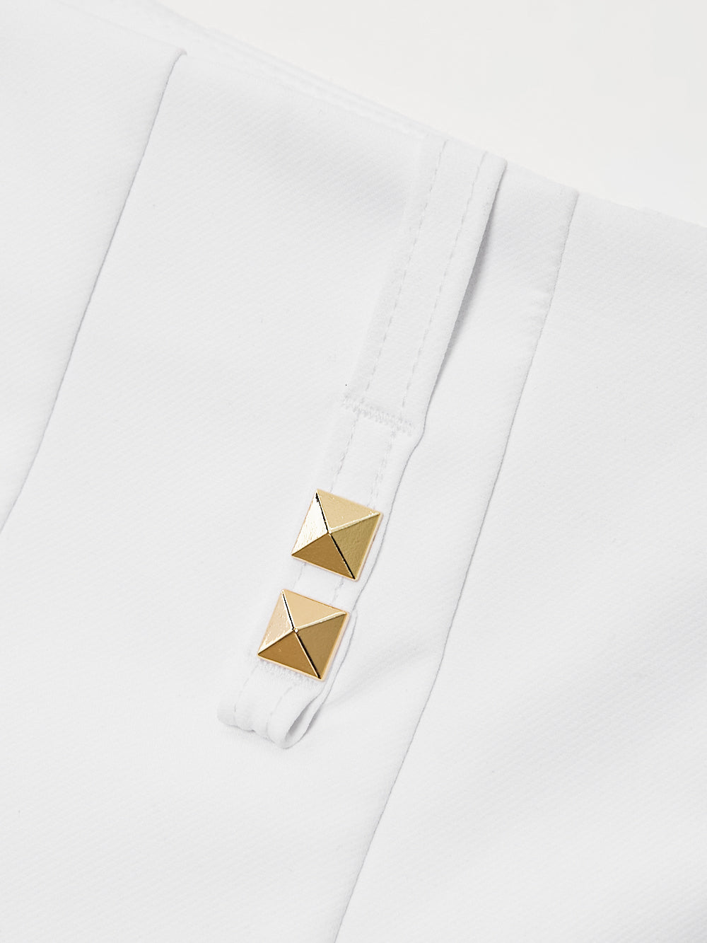 UTAA ゴールデンスタッドOutPocketプリーツスカート ホワイト : Women's