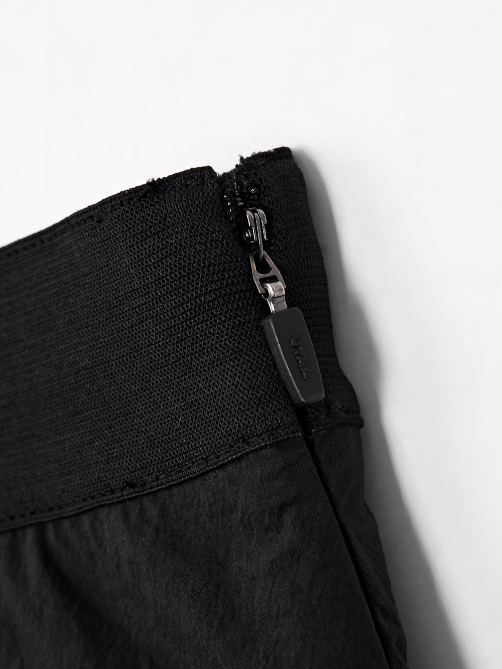 レタリングアウトポケットプリーツスカート