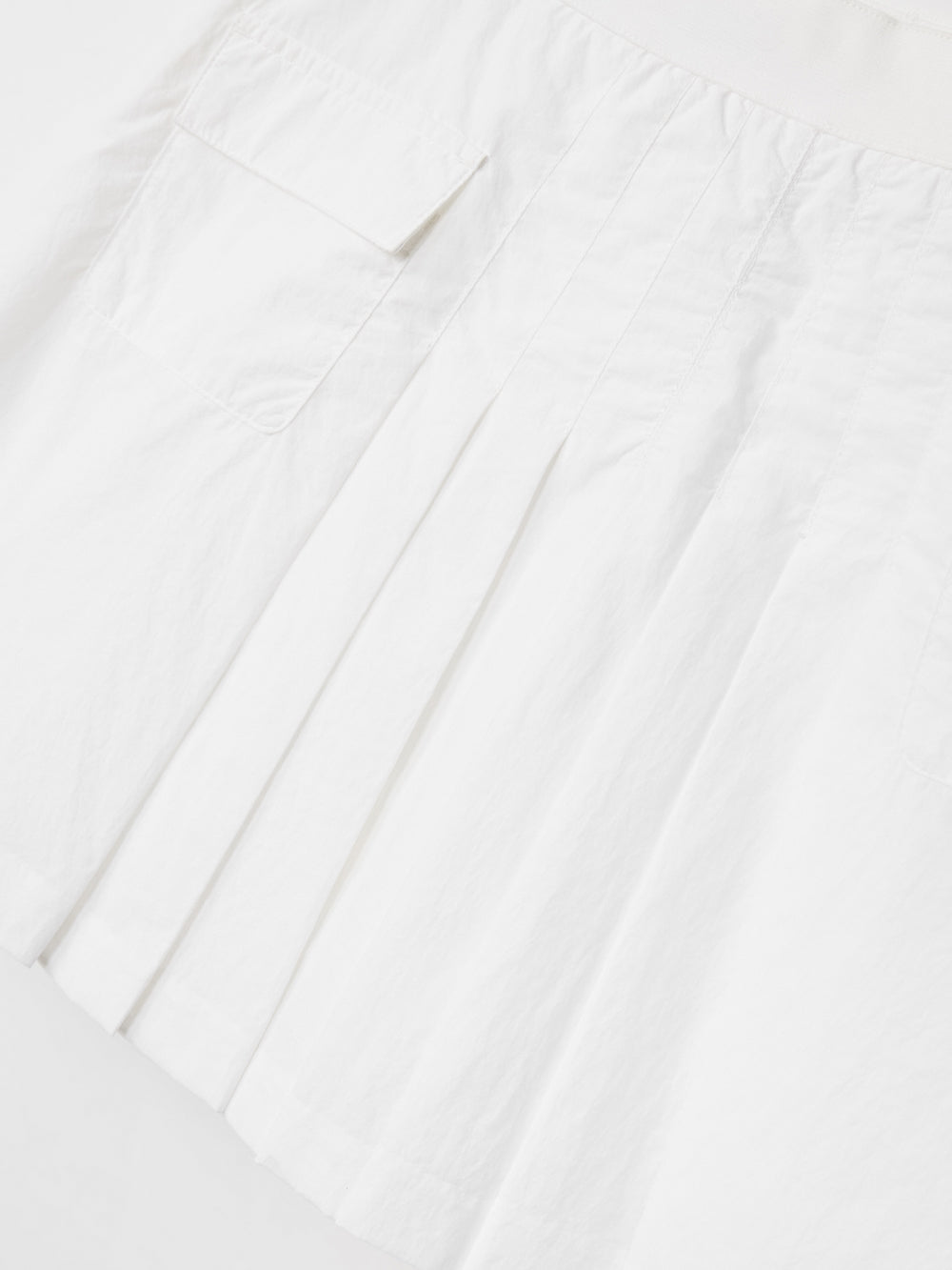 レタリングアウトポケットプリーツスカート