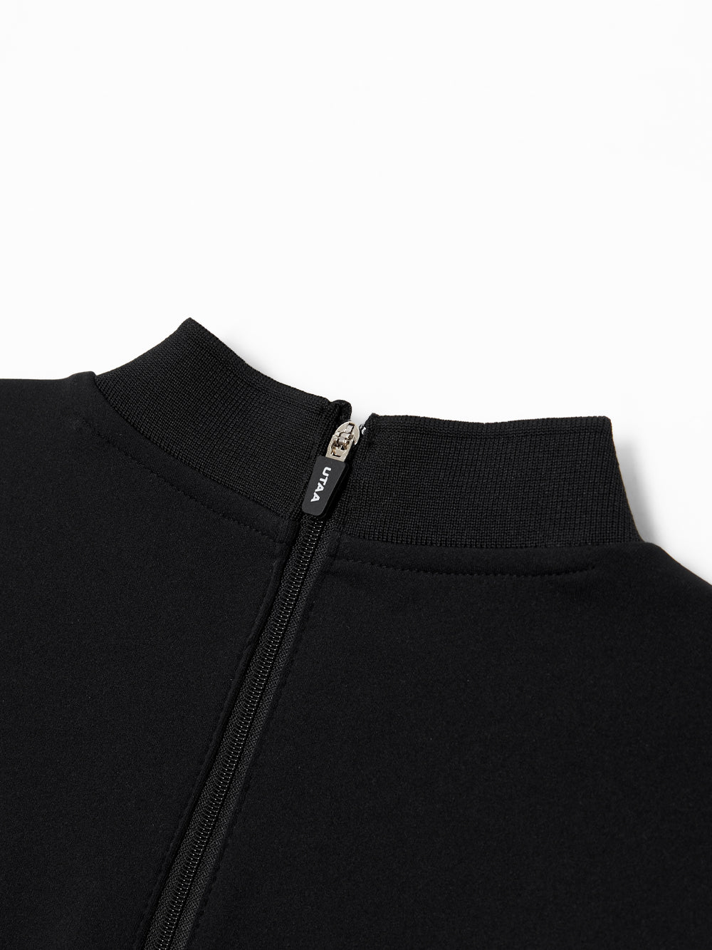 UTAA ロゴEmbossingNeopreneタートルネックティー ブラック : Women's