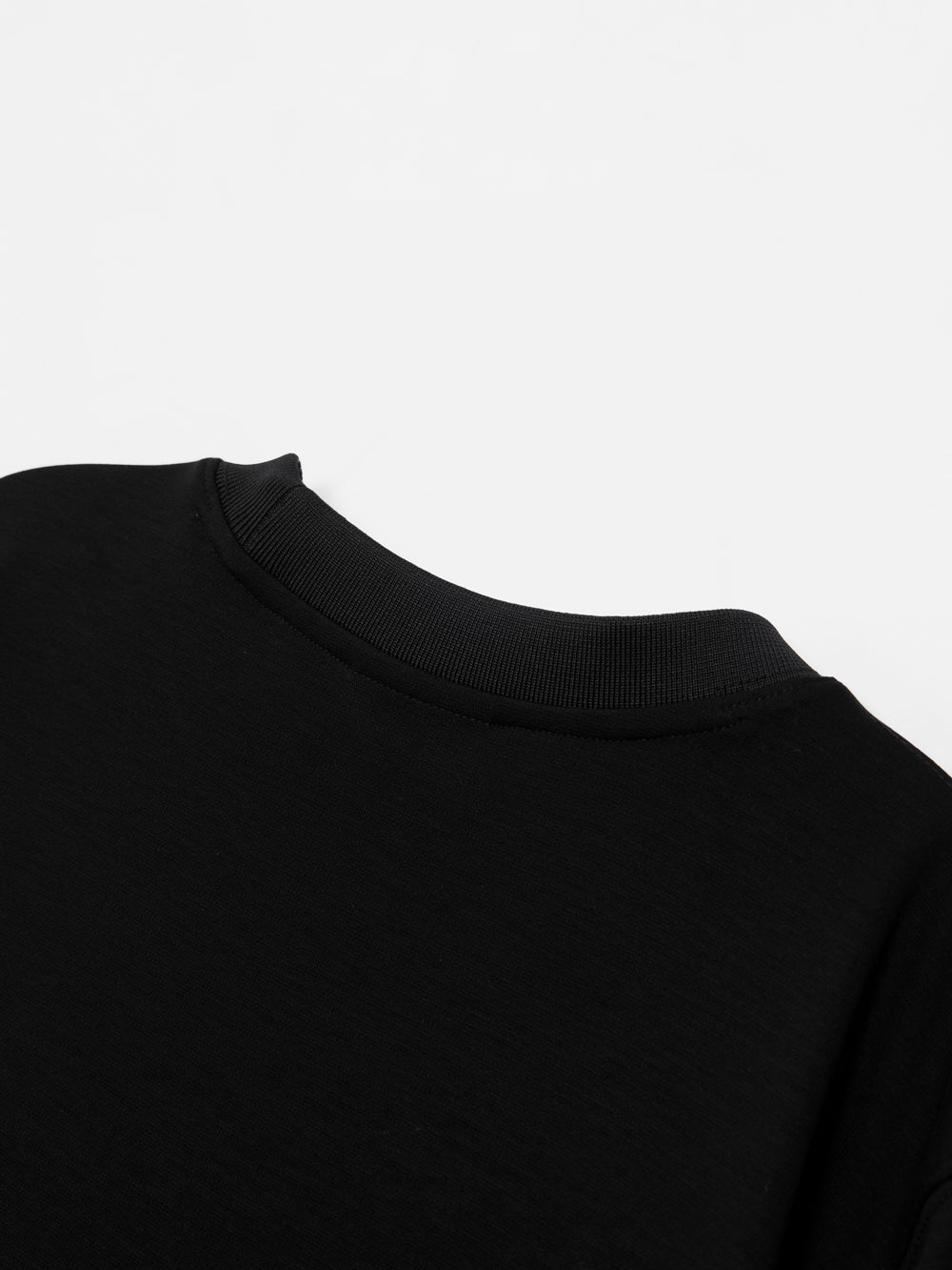 UTAA アウトラインLandscapeベーシックTシャツ ブラック : Men's